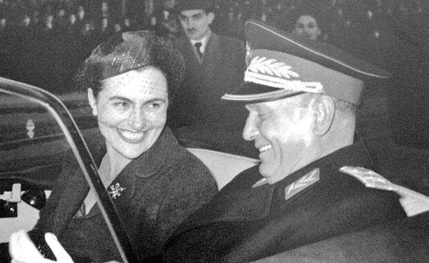 ZAŠTO TITO I JOVANKA NISU IMALI DECU: Njena sestra otkrila nepoznate detalje iza KULISA koji su zanimali čitavu Jugoslaviju