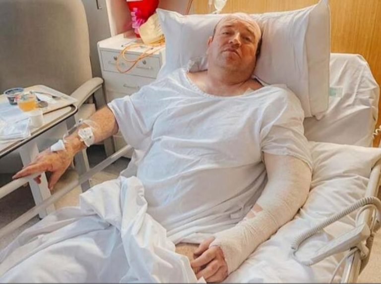 Australijanci se spontano okupljaju ispred bolnice gdje je smješten junak Ahmed: Donose cvijeće, skupljaju novac